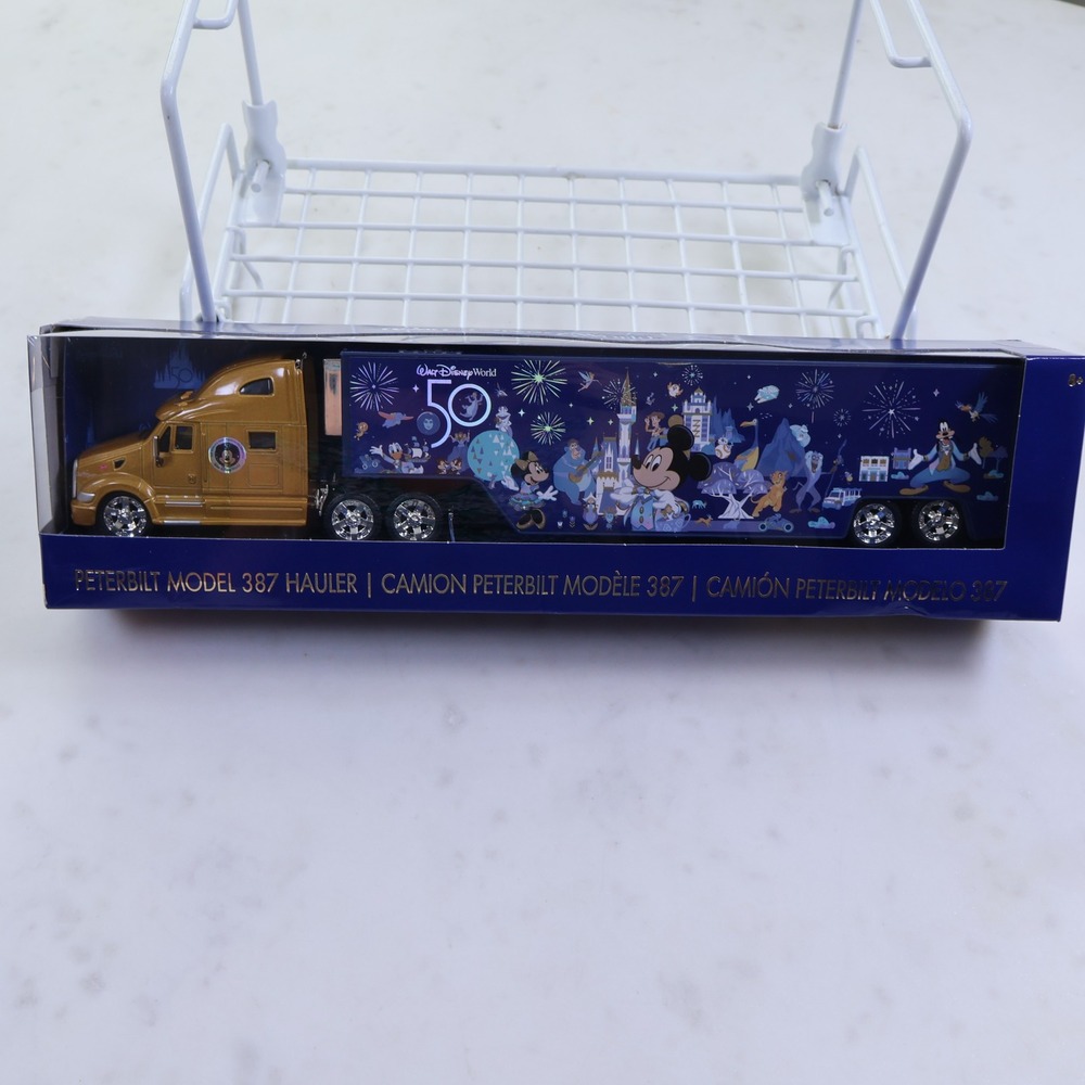 Walt Disney World 50th Anniversary Peterbilt Model 387 Hauler Jada Toys
